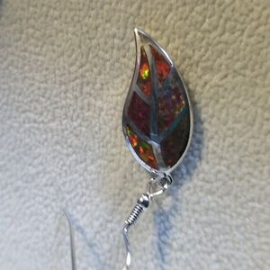 New: Leaf earrings